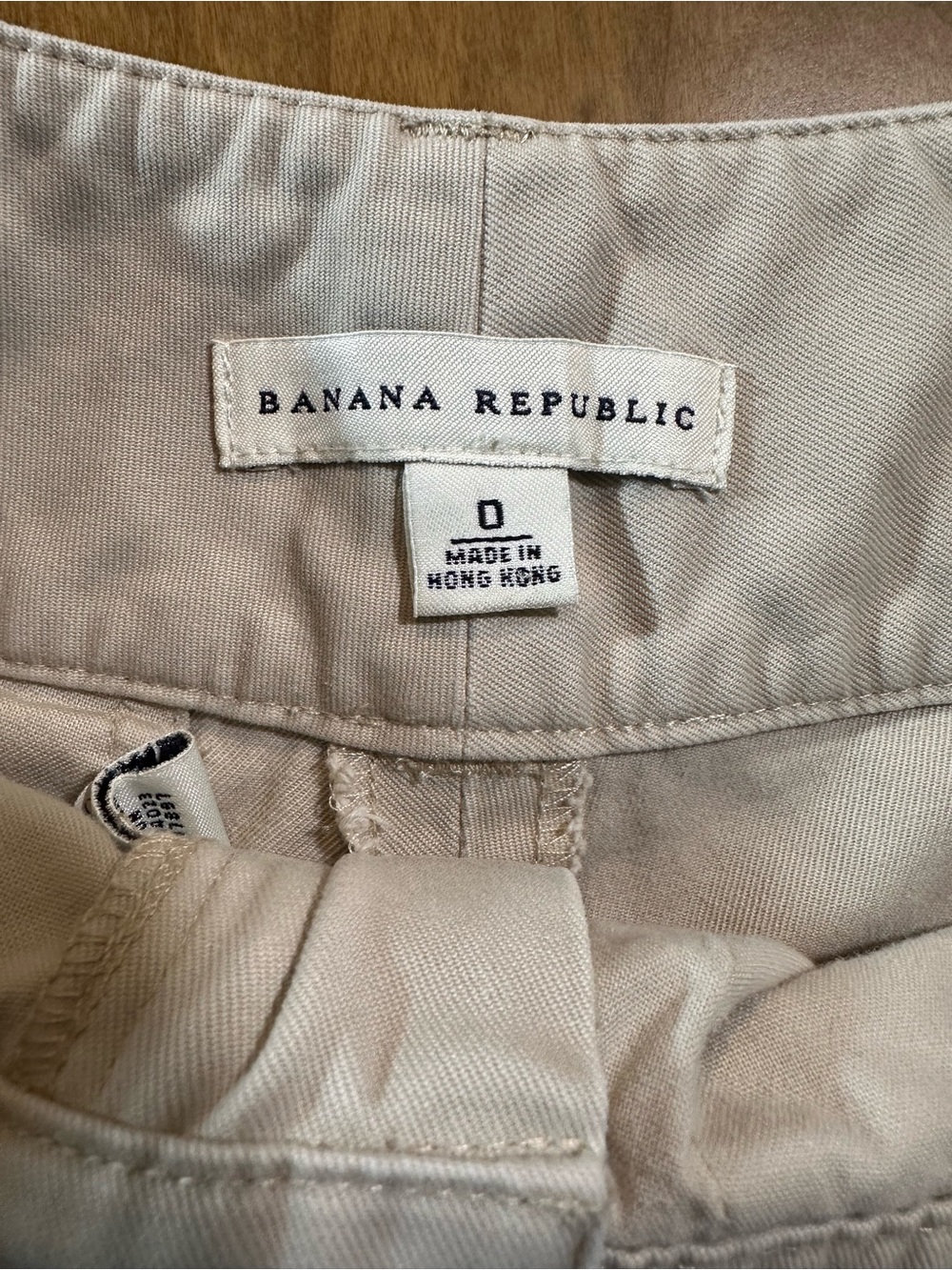 Banana Republic Khaki Cotton Shorts Womens 0 Beige Classic Chino Shorts - Picture 5 of 7